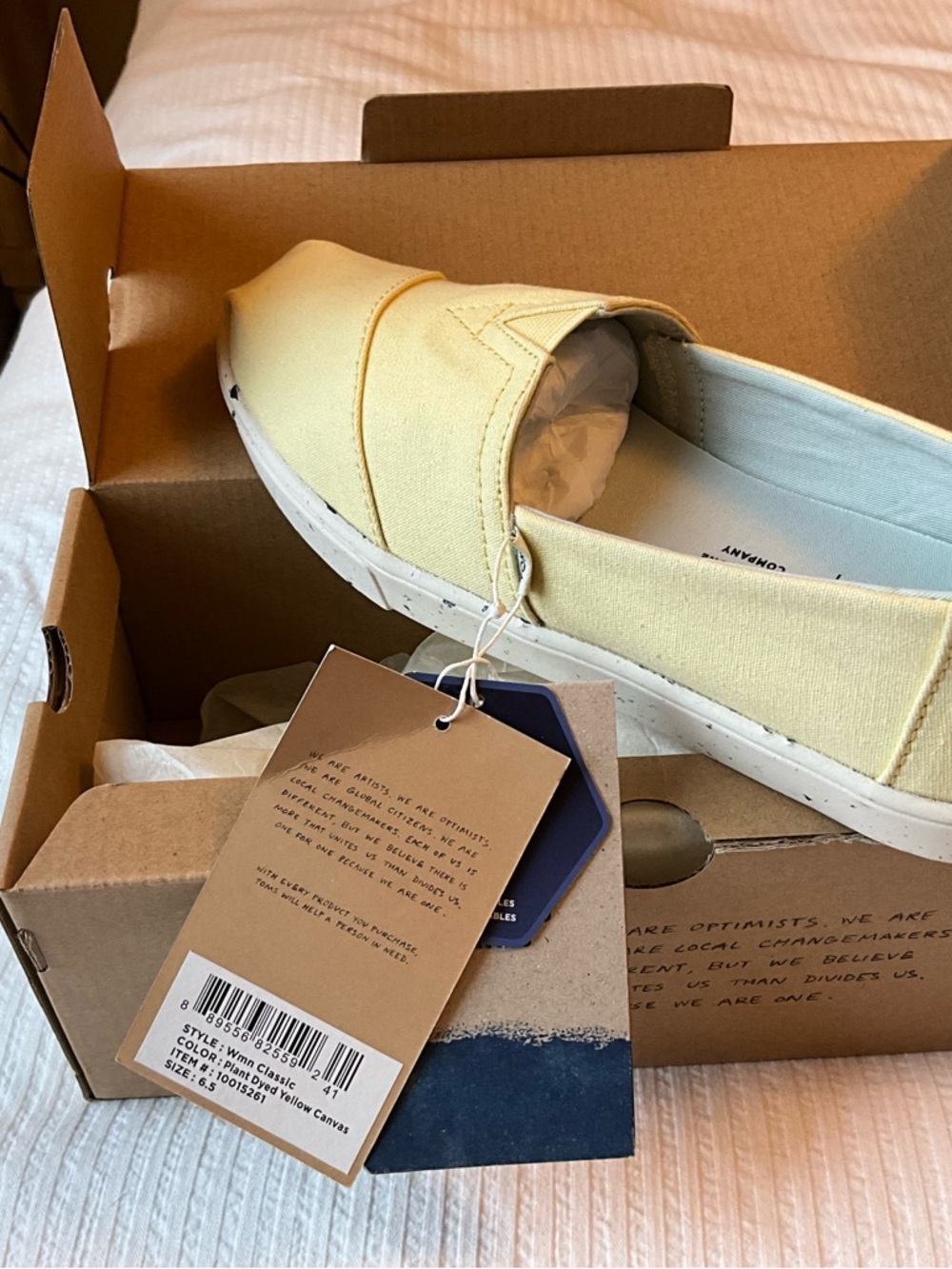 Toms Womens Classic Alpargatas in plant dyed yellow Canvas size 6.5